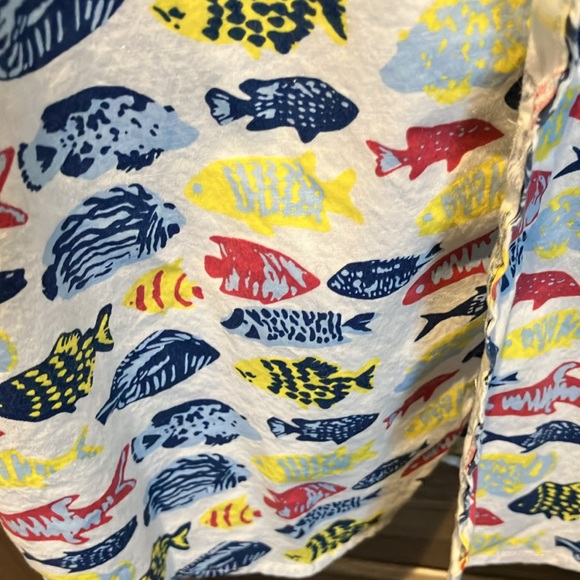 Boys short sleeve button down shirt. By Crewcuts size 8 - Picture 4 of 6